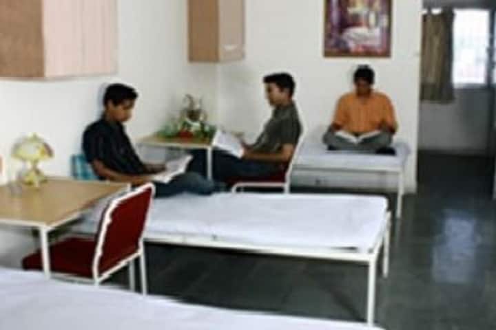 Sri Aurobindo Institute of Pharmacy, Indore campus photo 3