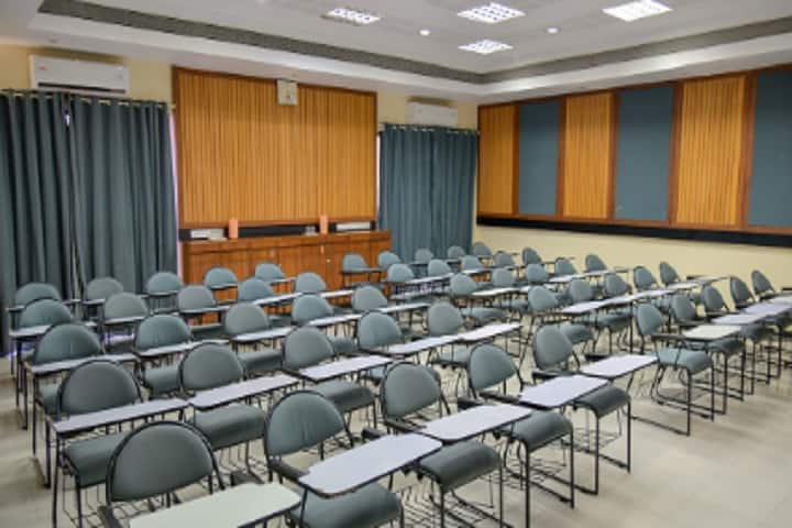 Rishi Ram Naresh College of Pharmacy, Mau campus photo 4