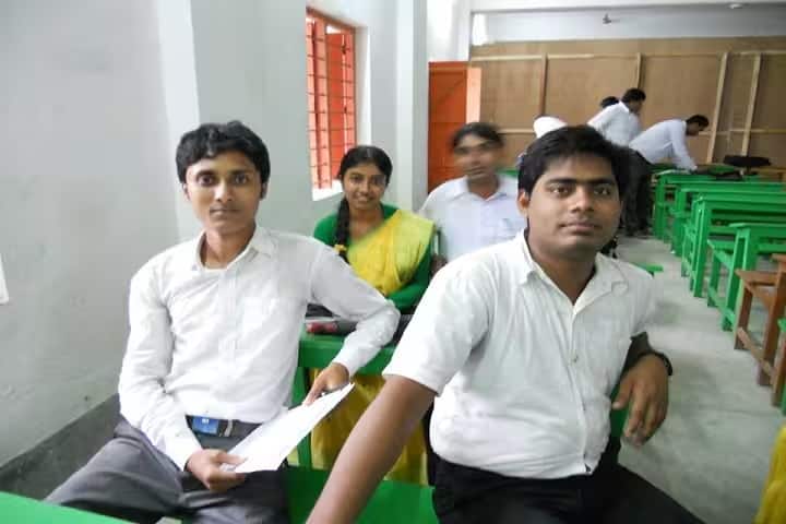Indira Gandhi Teachers Training Institute, Murshidabad campus photo 3