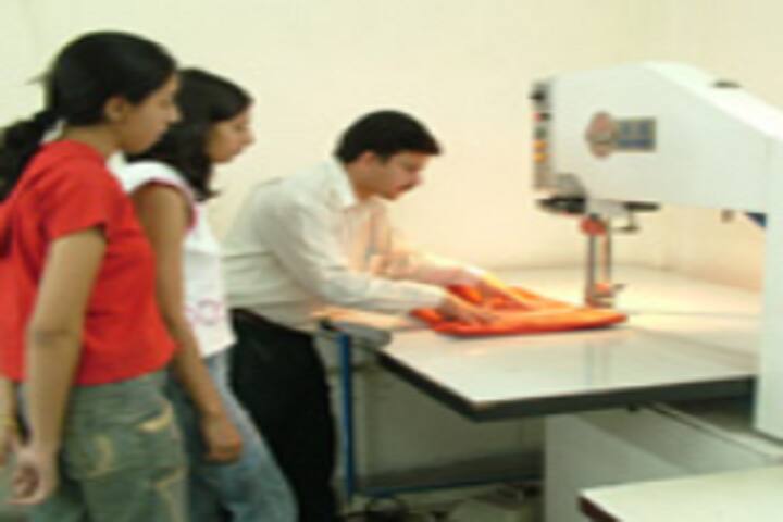 Northern India Institute of Fashion Technology, Jalandhar campus photo 4