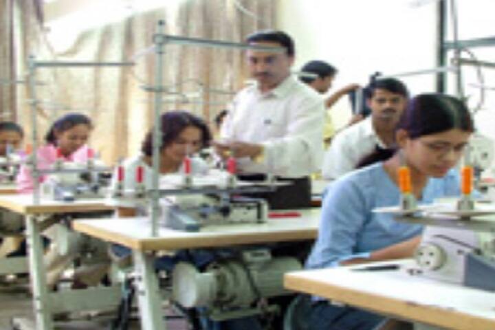Northern India Institute of Fashion Technology, Ludhiana campus photo 6