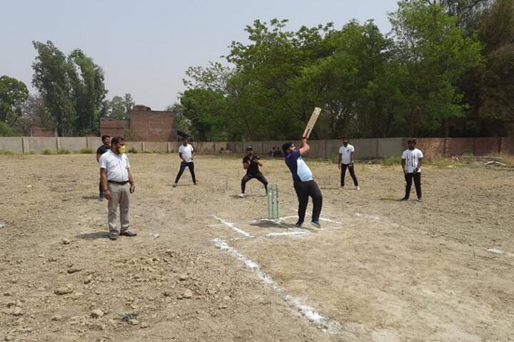 Spectrum HI Pharmacy College, Sultanpur campus photo 3