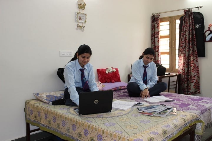 Uttaranchal Institute of Pharmaceutical Sciences, Dehradun campus photo 2