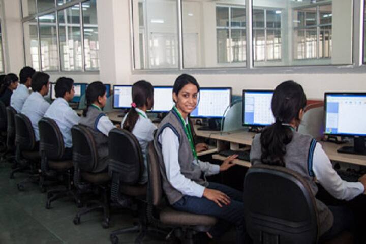 Uttaranchal Institute of Pharmaceutical Sciences, Dehradun campus photo 4