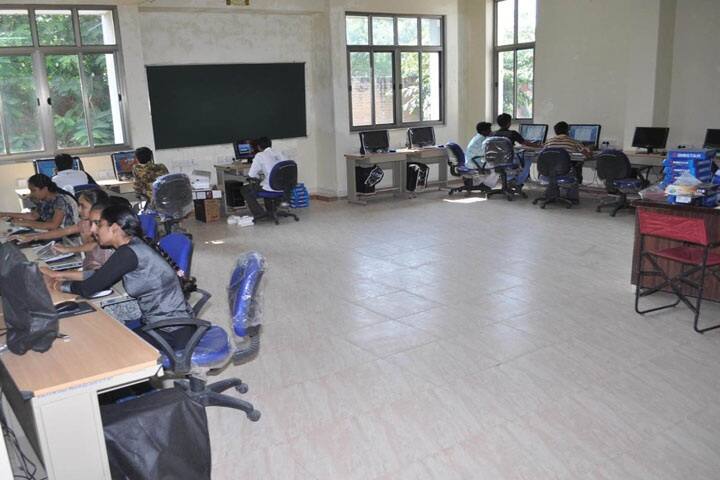 Smt SM Shah Pharmacy College, Aamsaran campus photo 4