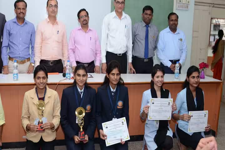 Smt Sharadchandrika Suresh Patil Institute of Technology D Pharmacy, Chopda campus photo 6