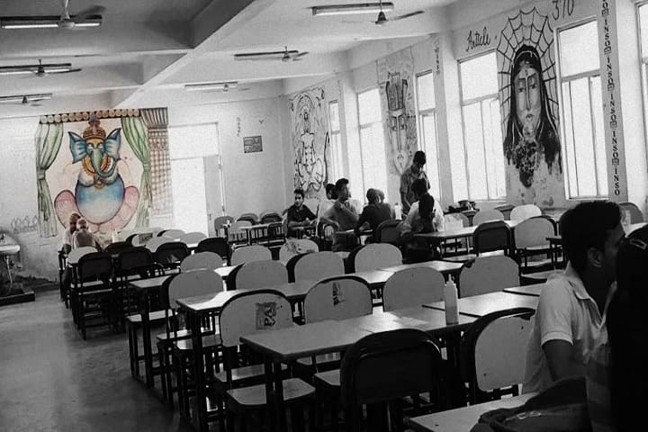 Satyawati College, Delhi campus photo 6
