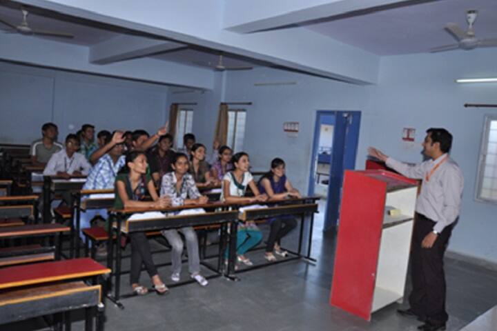 Smt RD Gardi B Pharmacy College, Rajkot campus photo 2