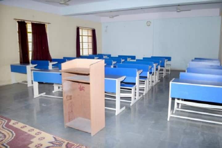 Matushri Ahilya Devi Teachers Education Institute, Indore campus photo 4
