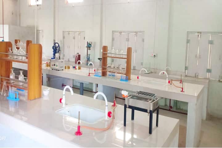 RAS Institute of Pharmacy, Mau campus photo 2