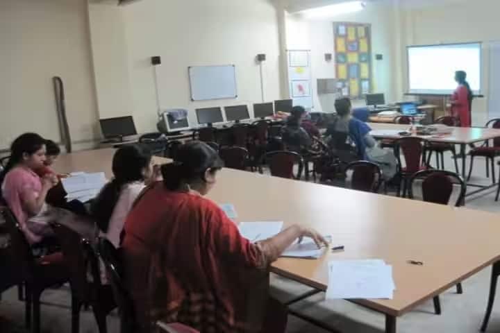 Satyapriya Roy College of Education, Kolkata campus photo 3