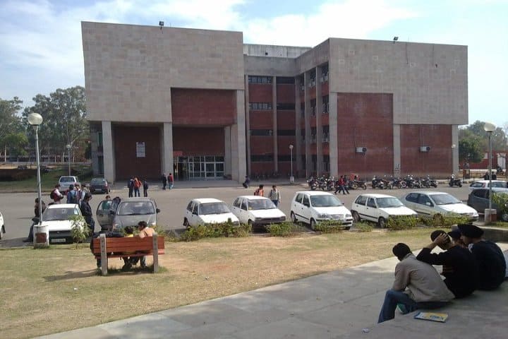 CCET Chandigarh campus photo 6