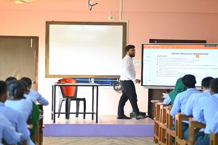 SKM Institute of Pharmaceutical Sciences and Research, Lohapur campus photo 3