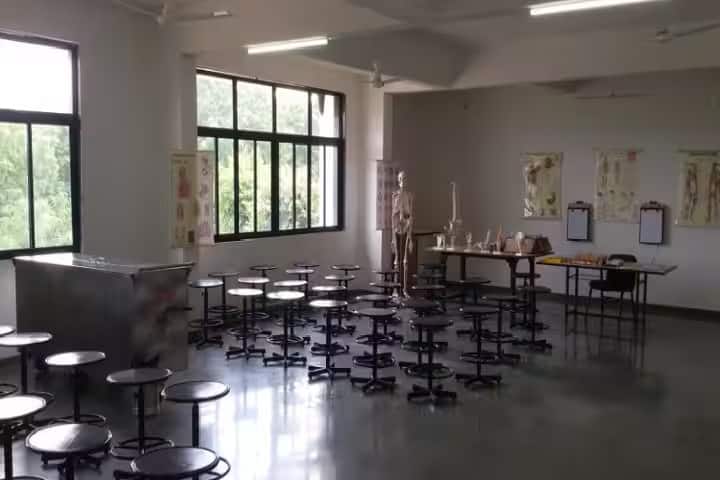 Khyati College of Nursing, Ahmedabad campus photo 3