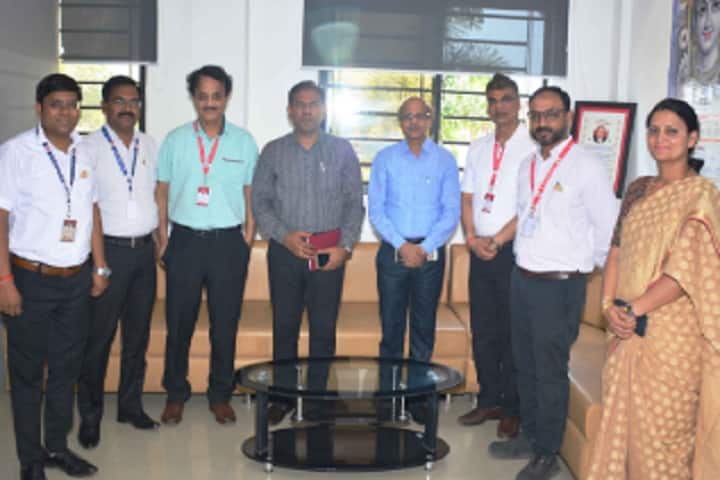 School of Law and Legal Studies, Sanjeev Agrawal Global Educational University, Bhopal campus photo 4