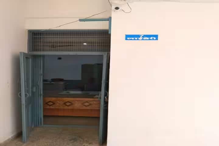 Government College, Thandla campus photo 3