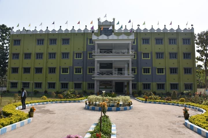 Tarifa Memorial Institute of Pharmacy, Murshidabad campus photo 2