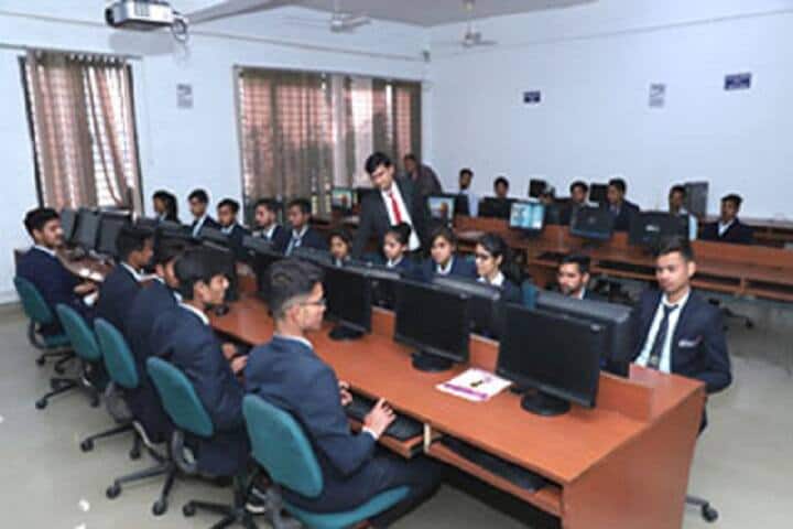 Ram Teerath College of Pharmacy, Hapur campus photo 4
