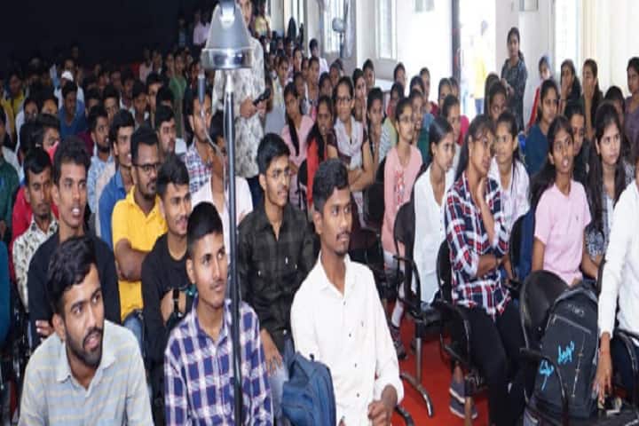 Rajmata Jijau Shikshan Prasarak Mandal's College of Pharmacy, Pune campus photo 2