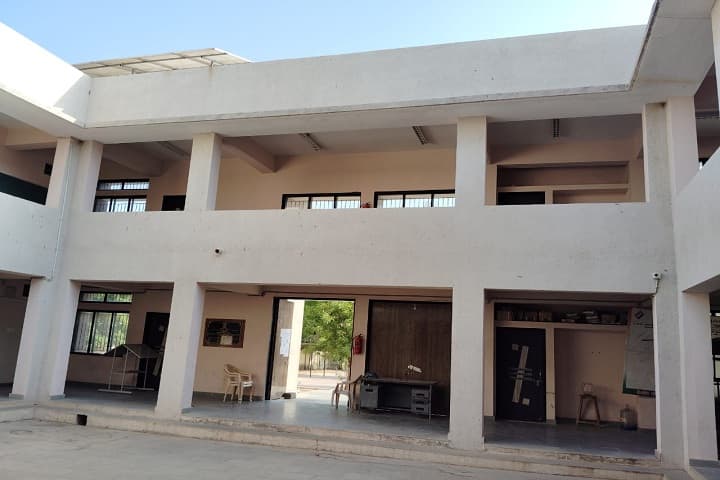 Maharavshri Lakhpatji Government Arts and Commerce College, Lakhpat campus photo 2