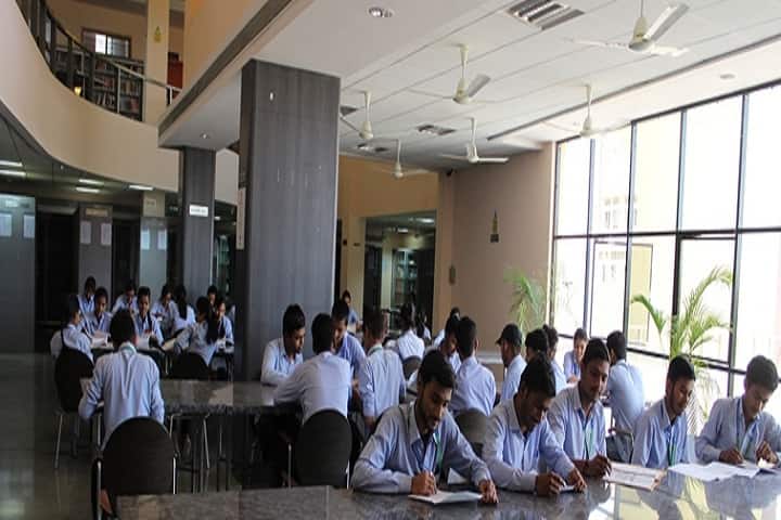 SNJB's Late Sau Kantabai Bhavarlalji Jain College of Engineering, Nashik campus photo 2