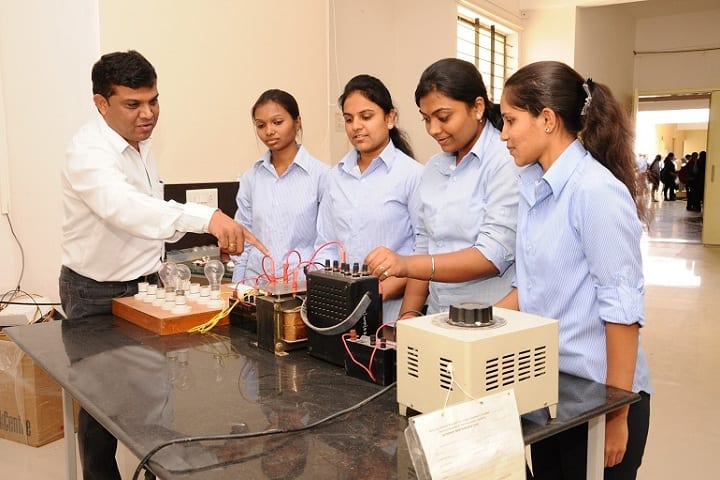 SNJB's Late Sau Kantabai Bhavarlalji Jain College of Engineering, Nashik campus photo 3