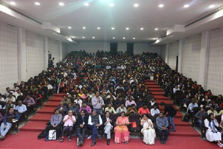 LJ School of Applied Sciences, Ahmedabad campus photo 2