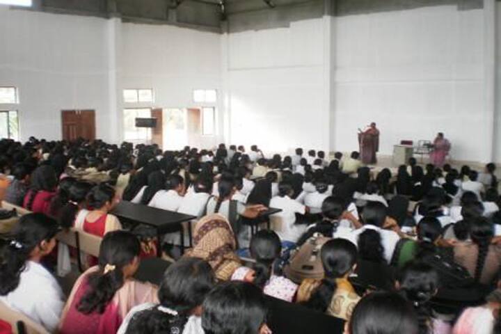 KMCT College of Nursing, Kozhikode campus photo 3