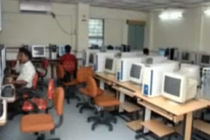 Priyadarshini JL College of Pharmacy, Nagpur campus photo 5