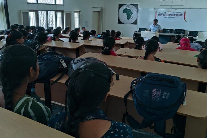Shaheed Devinder Singh Government College for Women, Ratia campus photo 2