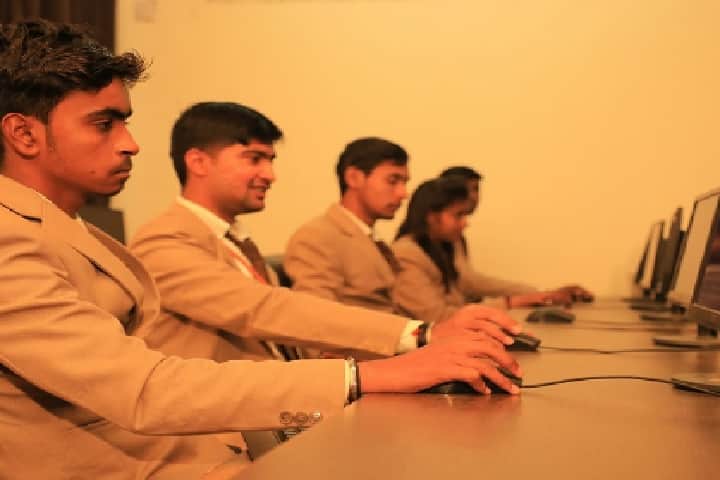IIMT College of Management, Greater Noida campus photo 3