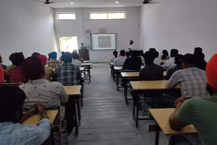 VMS College of Pharmacy, Batala campus photo 4