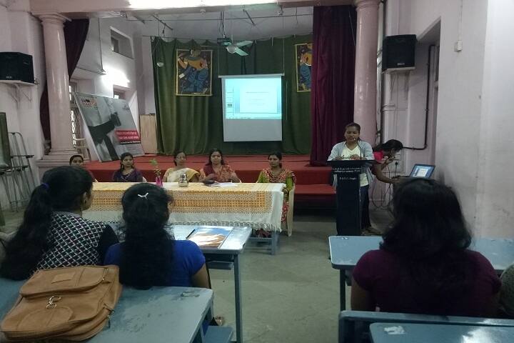 SNDT Arts and Commerce College for Women, Pune campus photo 4