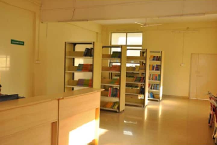 Krishna Foundation's Jaywant Institute of Pharmacy, Wathar campus photo 2