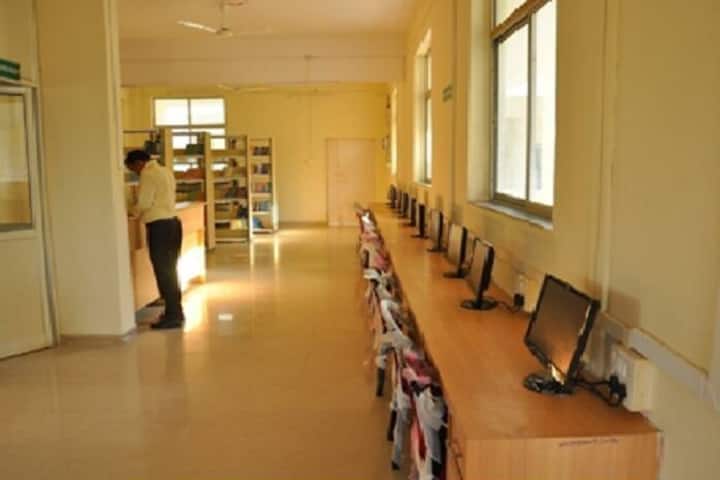 Krishna Foundation's Jaywant Institute of Pharmacy, Wathar campus photo 6
