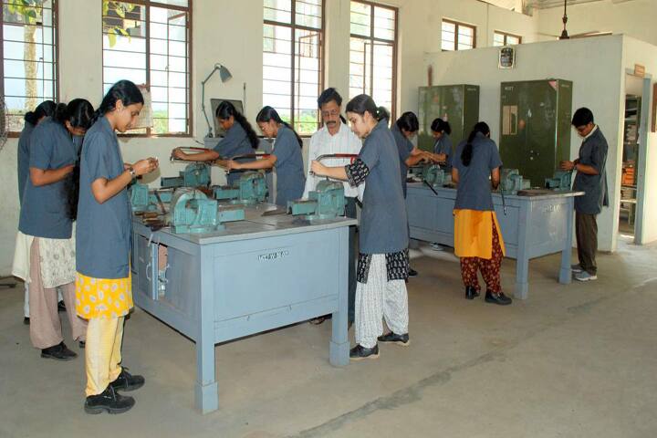Mohandas College of Engineering and Technology, Thiruvananthapuram campus photo 2