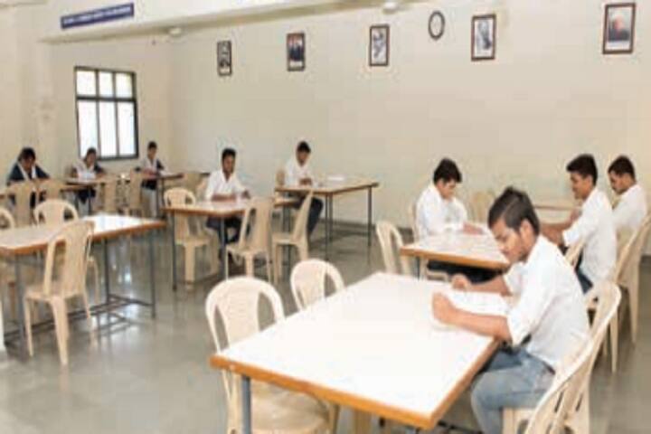 Vishal Junnar Seva Mandal's Institute of Pharmacy for Women, Pune campus photo 4