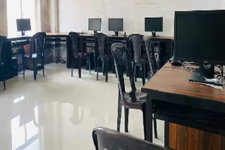 KMCT Kozhikode campus photo 2