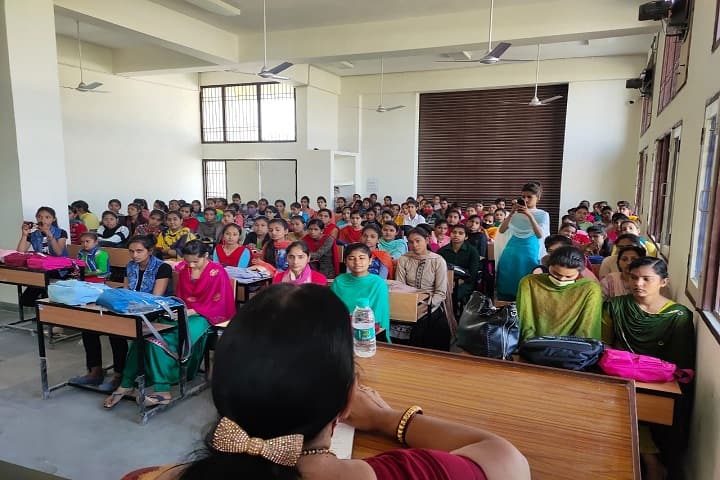 Guru Brahmanand Government College For Women, Bastara, Karnal campus photo 2