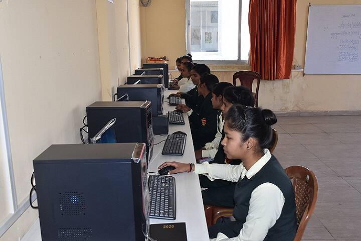 Vindhya Gurukul College of Pharmacy, Mirzapur campus photo 3