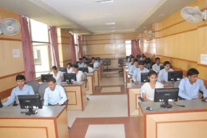 Vikrant Institute of Pharmacy, Indore campus photo 4