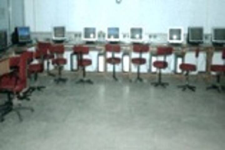 LB Rao Institute of Pharmaceutical Education and Research, Khambhat campus photo 4