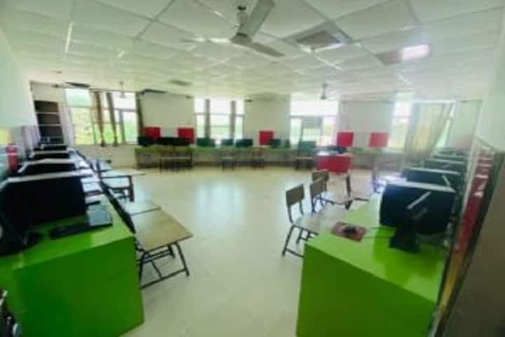Lt Mahipat Singh College of Education, Bahadurgarh campus photo 4