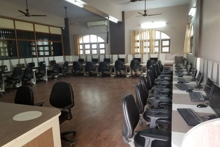 AY Dadabhai Technical Institute, Surat campus photo 3