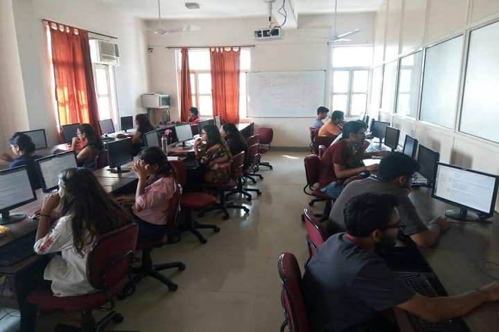 ITM School of Pharmacy, Vadodara campus photo 5
