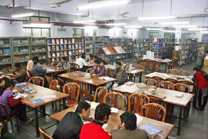 Institute of Vocational Studies, Awadh Centre of Education, New Delhi campus photo 3