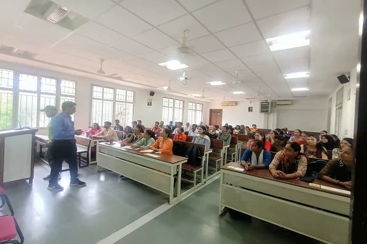 AG Teachers College, Ahmedabad campus photo 3