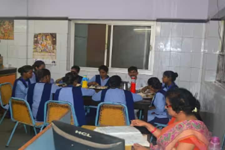 Krishna Nursing and Paramedical Institute, Lucknow campus photo 2