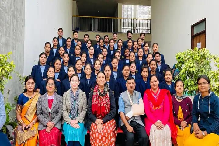 Krishna Nursing and Paramedical Institute, Lucknow campus photo 5