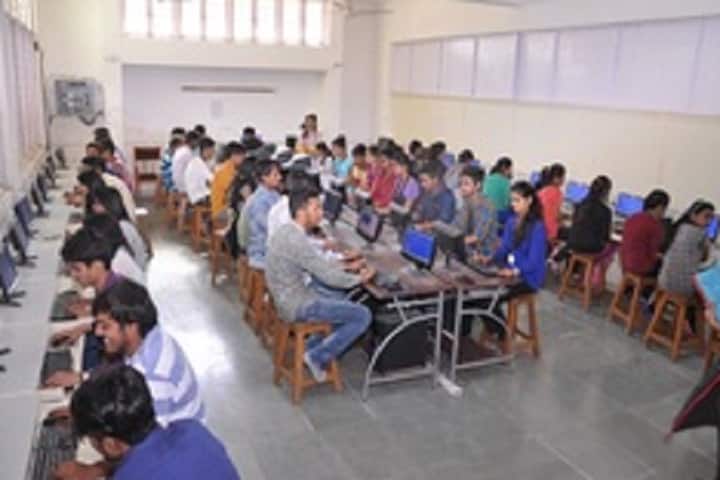 Shri Umiya BCA College, Ahmedabad campus photo 6